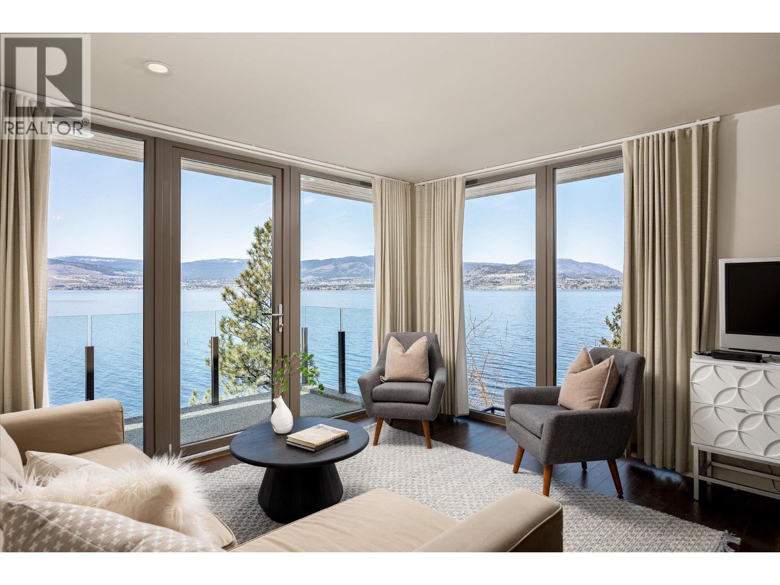 5560 Lakeshore Road, Kelowna, British Columbia  V1W 4J4 - Photo 39 - 10373964