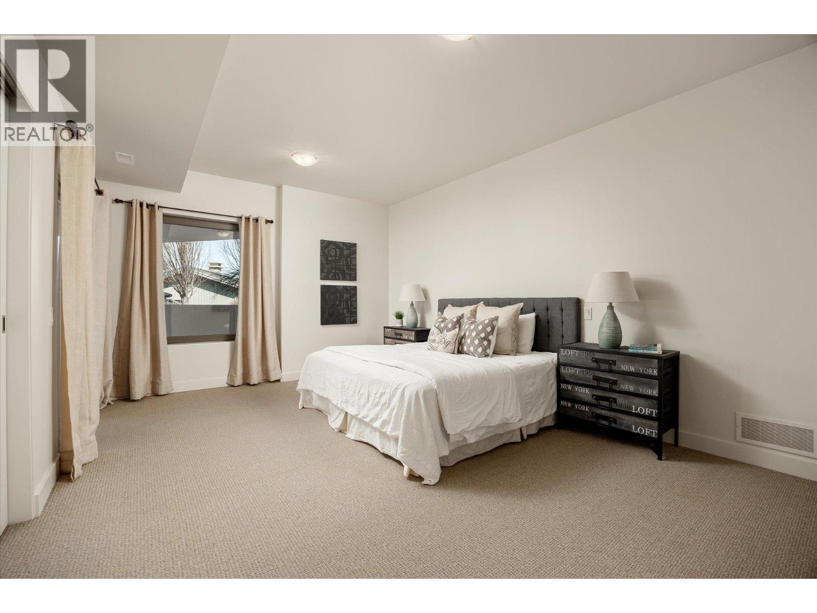 5560 Lakeshore Road, Kelowna, British Columbia  V1W 4J4 - Photo 44 - 10373964