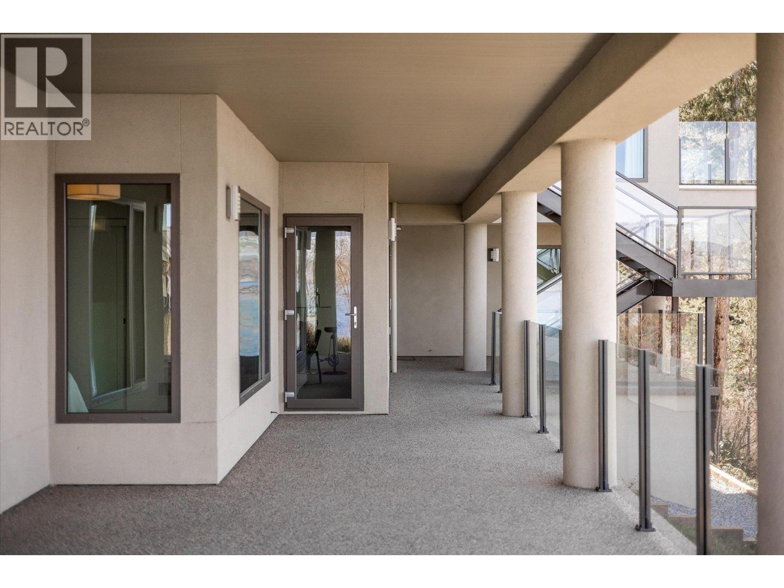 5560 Lakeshore Road, Kelowna, British Columbia  V1W 4J4 - Photo 49 - 10373964
