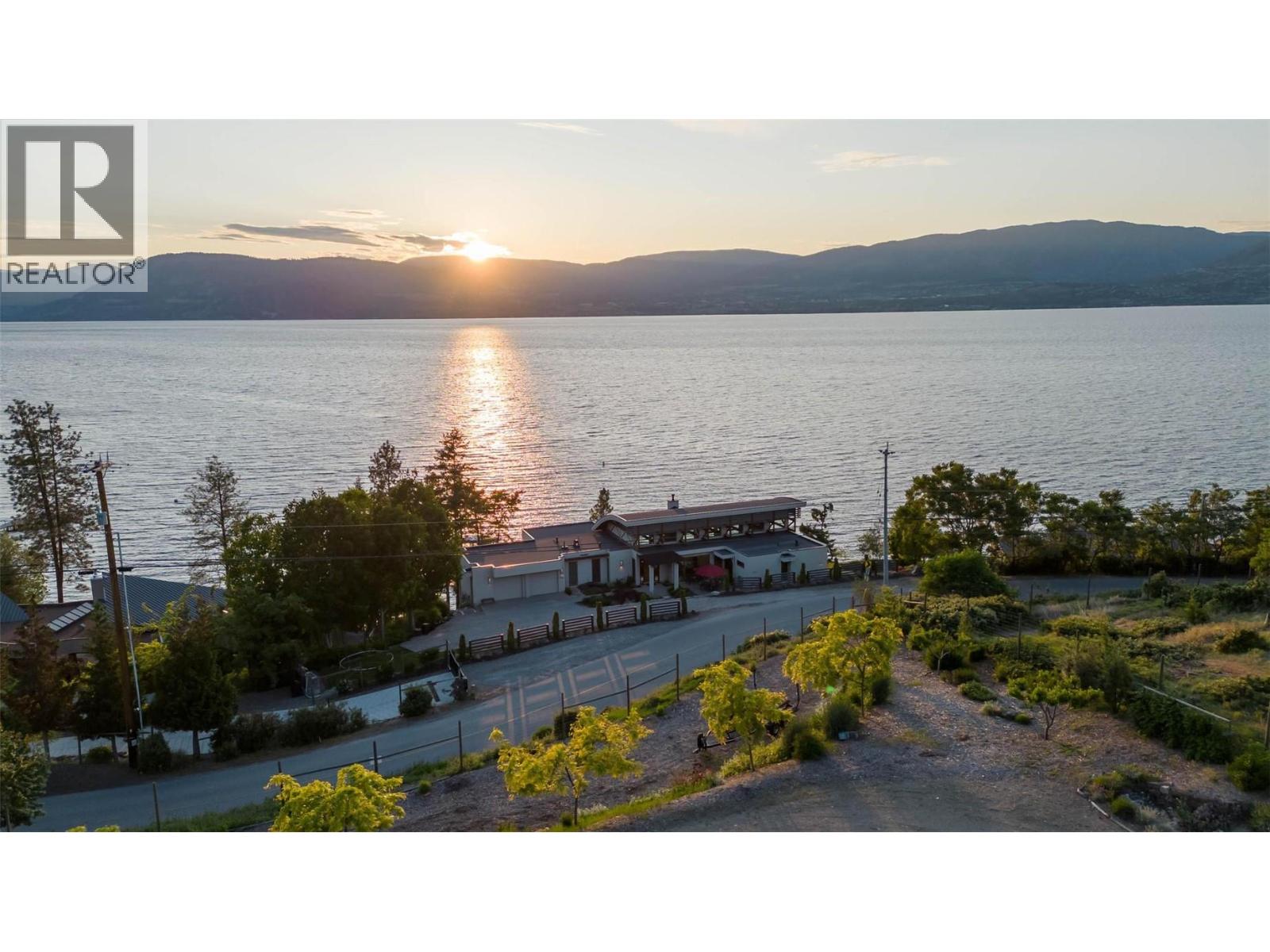 5560 Lakeshore Road, Kelowna, British Columbia  V1W 4J4 - Photo 64 - 10373964