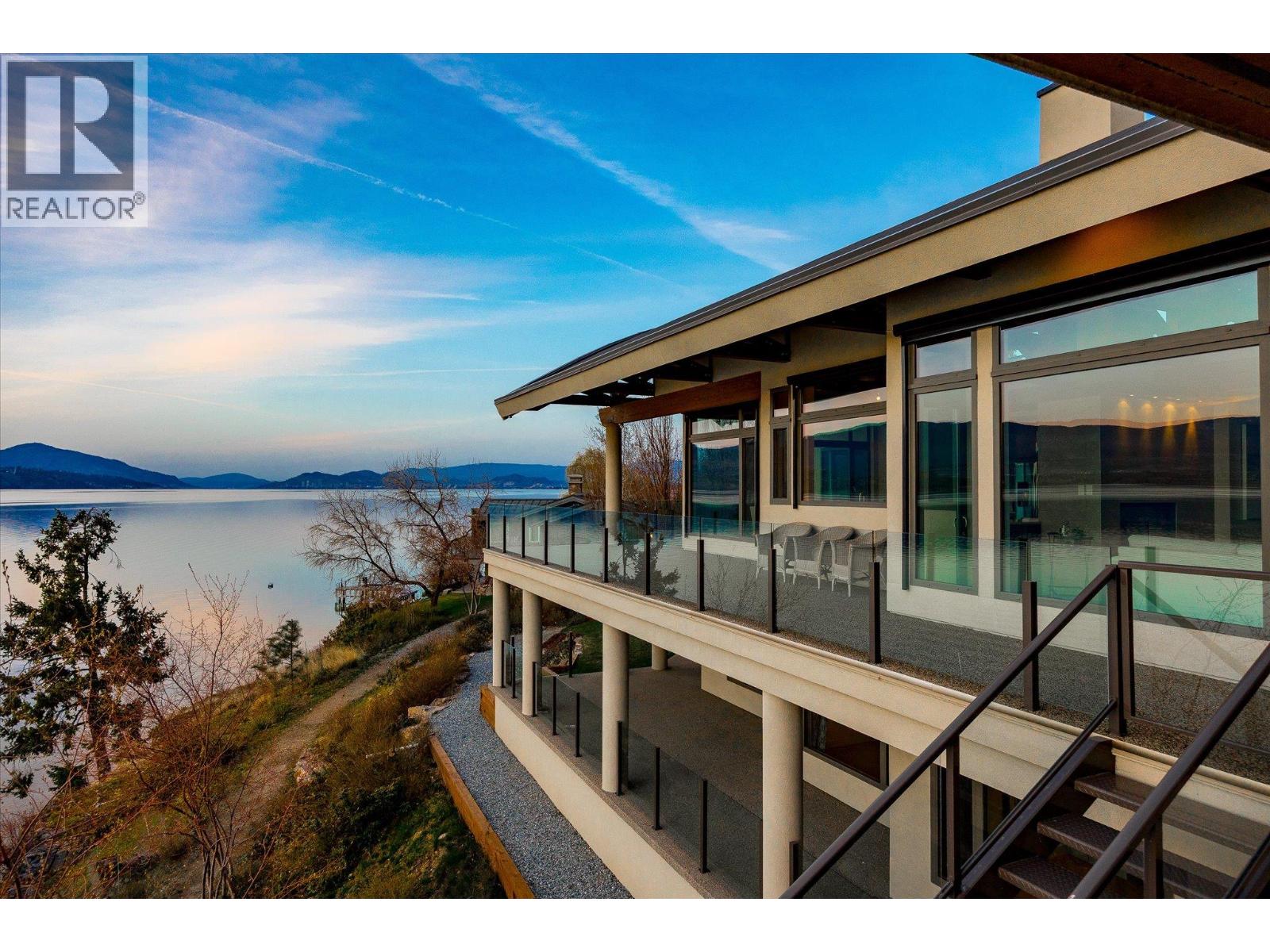 5560 Lakeshore Road, Kelowna, British Columbia  V1W 4J4 - Photo 8 - 10373964