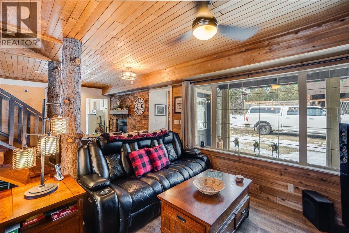 4453 Passmore Upper Road, Passmore, British Columbia  V0G 2J0 - Photo 17 - 10373819