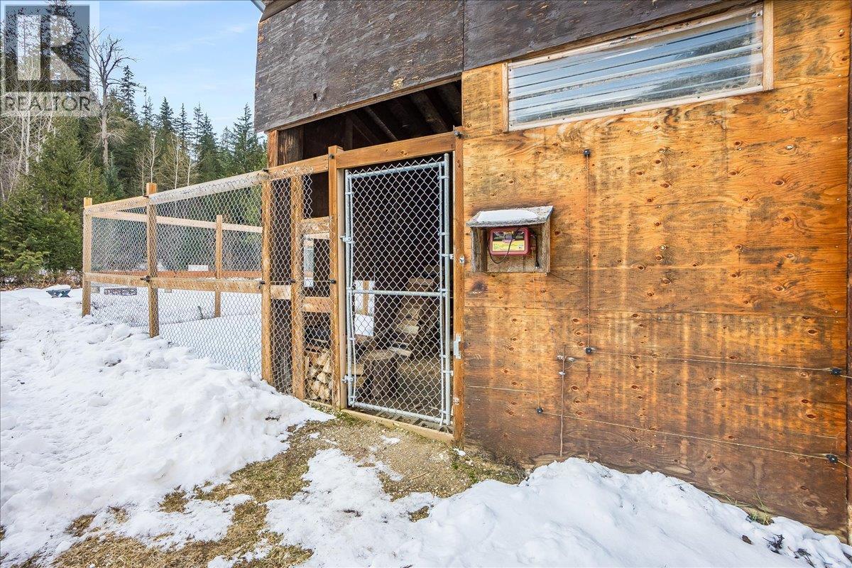 4453 Passmore Upper Road, Passmore, British Columbia  V0G 2J0 - Photo 50 - 10373819
