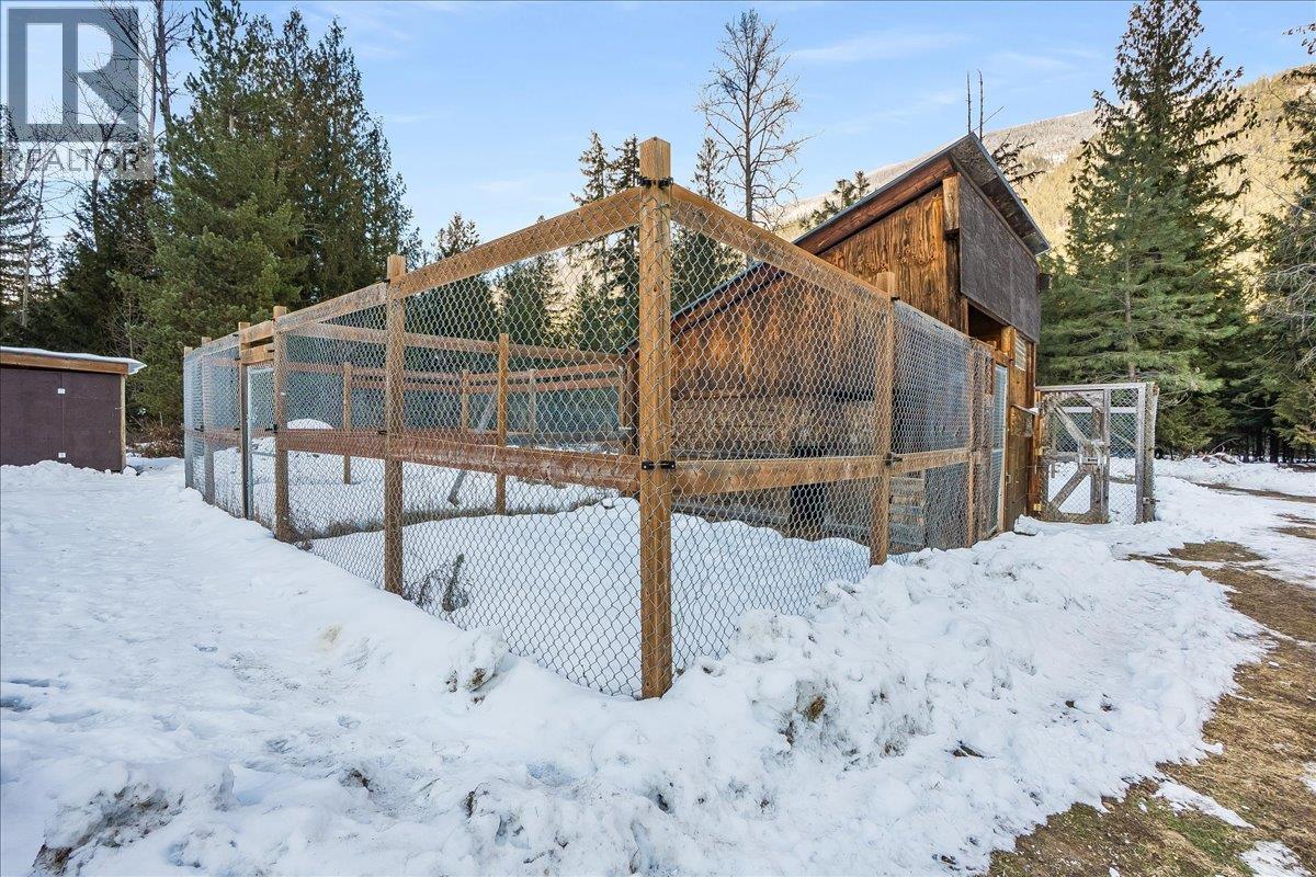 4453 Passmore Upper Road, Passmore, British Columbia  V0G 2J0 - Photo 51 - 10373819