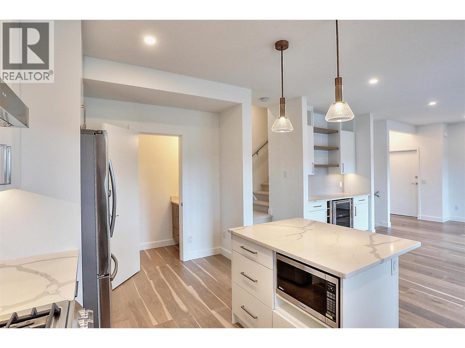 4499 Walker Road, Kelowna, British Columbia  V1W 1G8 - Photo 10 - 10374035