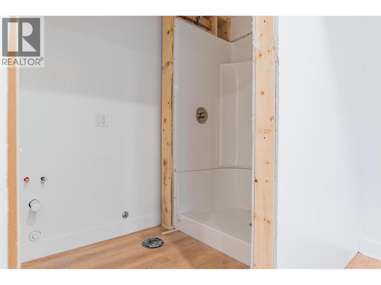 2690 Monte Christo Street, Rossland, British Columbia  V0G 1Y0 - Photo 27 - 10374170