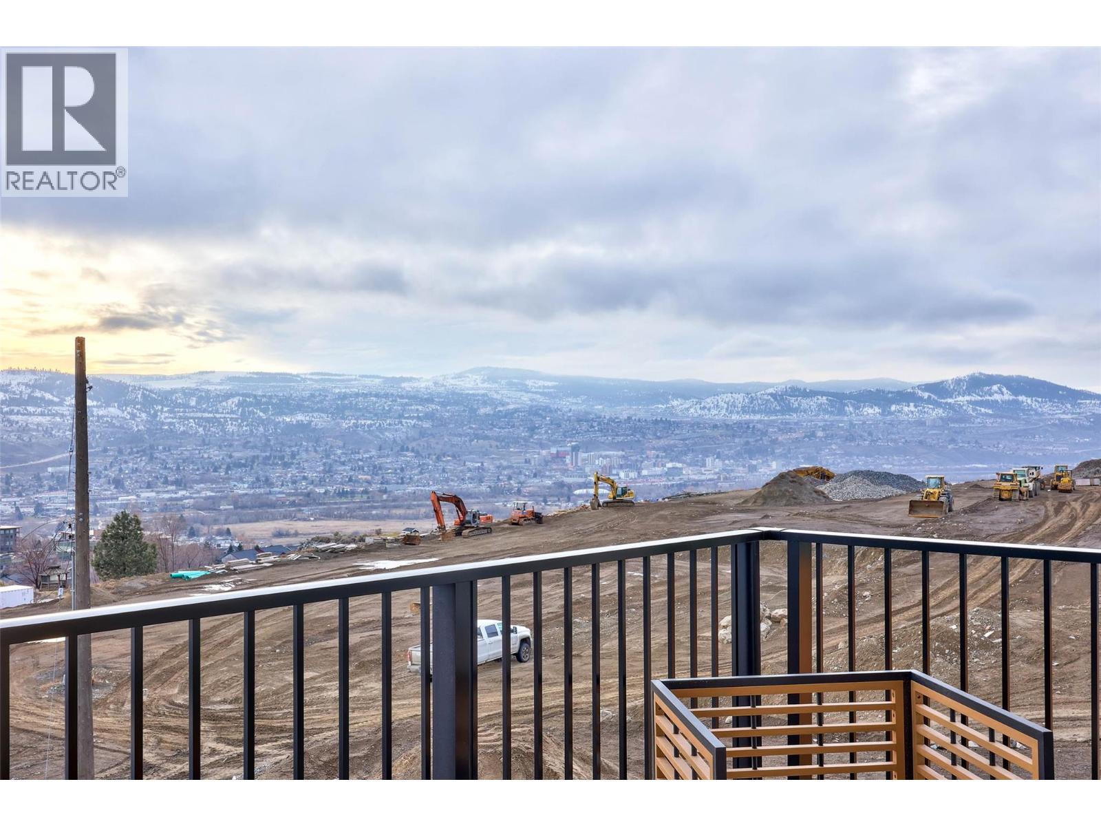 5044 Sun Rivers Drive, Kamloops, British Columbia  V2H 0E7 - Photo 18 - 10374178