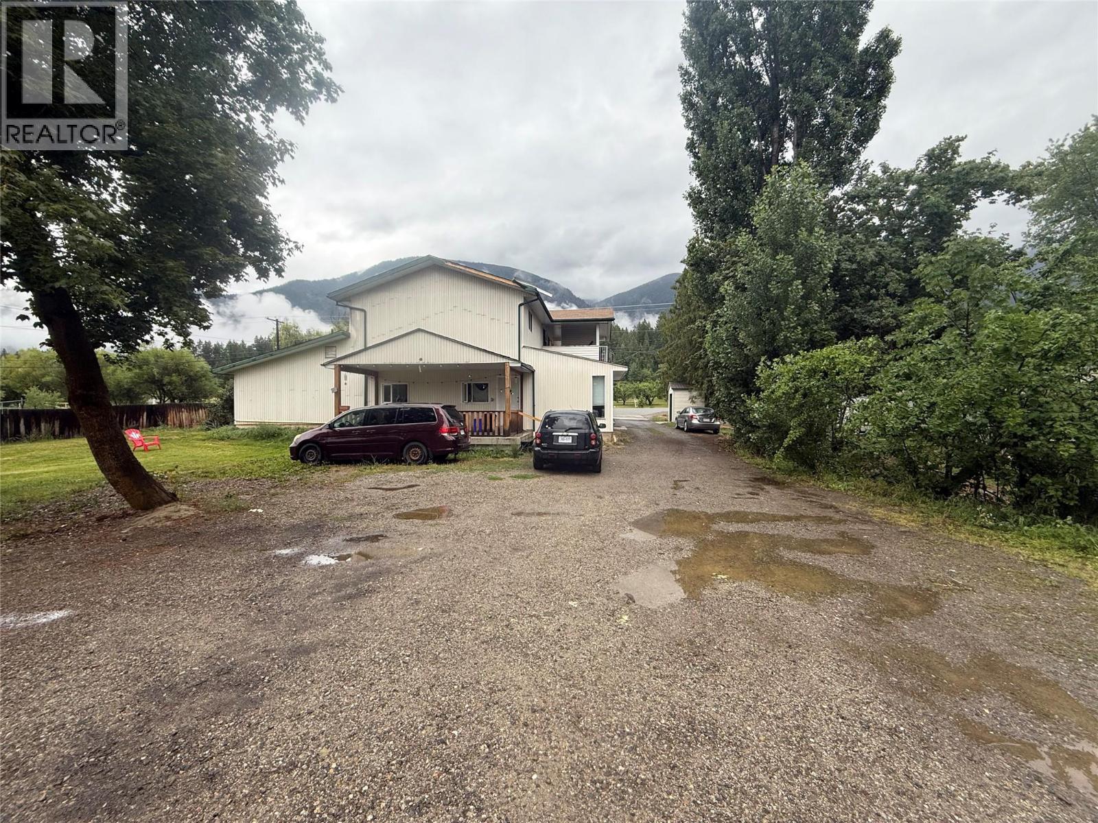 4493 Canyon-Lister Road, Canyon, British Columbia  V0B 1C0 - Photo 23 - 10374199