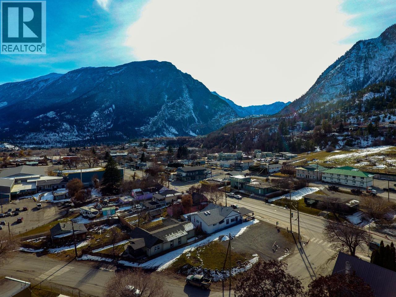 818 Main Street, Lillooet, British Columbia  V0K 1V0 - Photo 11 - 10374166