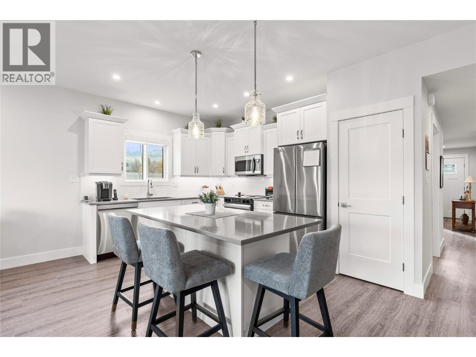 6457 Okanagan Landing Road, Vernon, British Columbia  V1H 1M5 - Photo 5 - 10374216