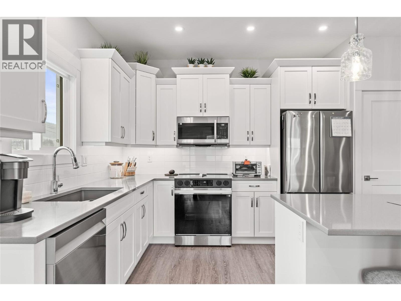 6457 Okanagan Landing Road, Vernon, British Columbia  V1H 1M5 - Photo 7 - 10374216