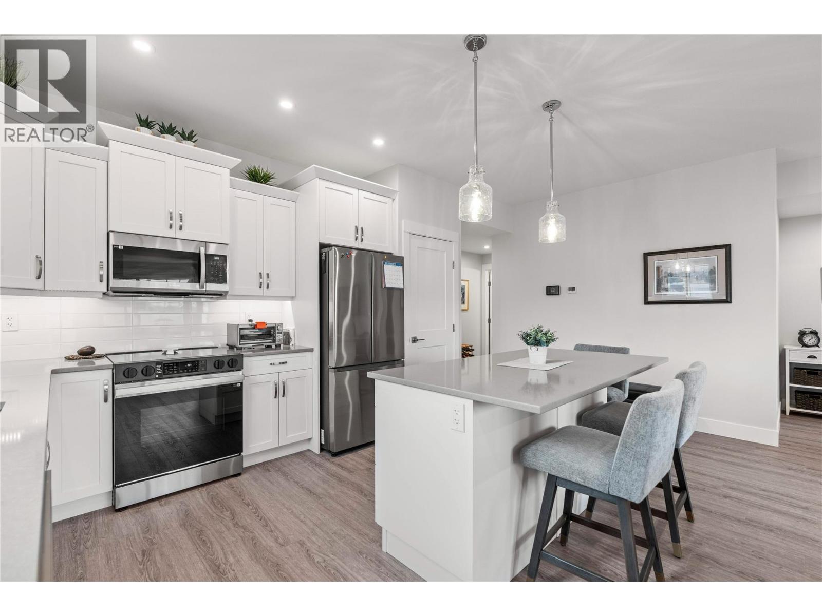 6457 Okanagan Landing Road, Vernon, British Columbia  V1H 1M5 - Photo 8 - 10374216