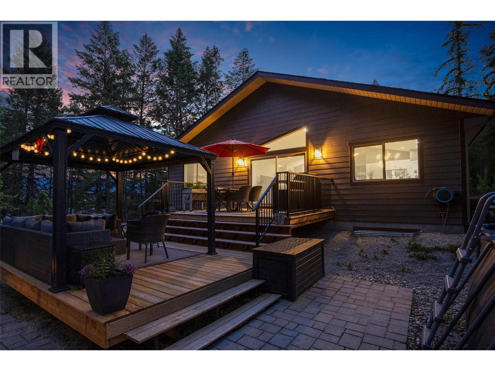 6347 Osprey Landing Court, Wardner, British Columbia  V0B 2J0 - Photo 3 - 10374118