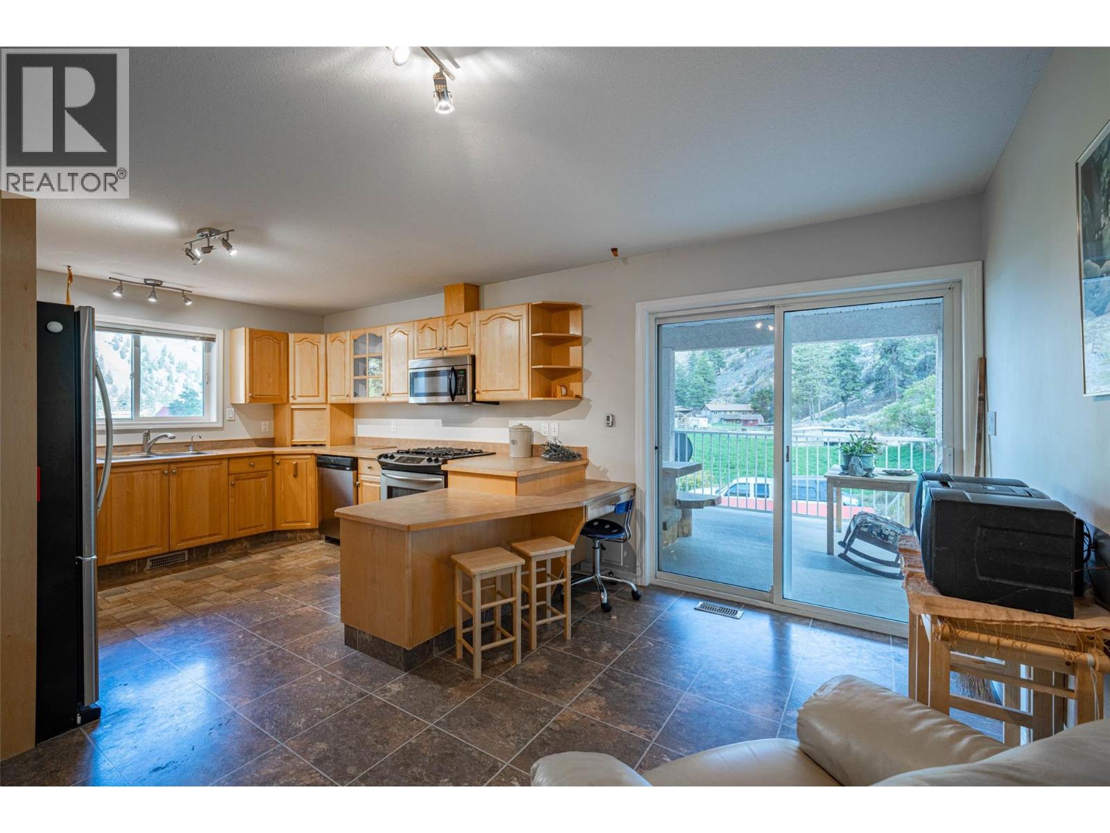 205 Ashnola Road, Keremeos, British Columbia  V0X 1N1 - Photo 14 - 10374189