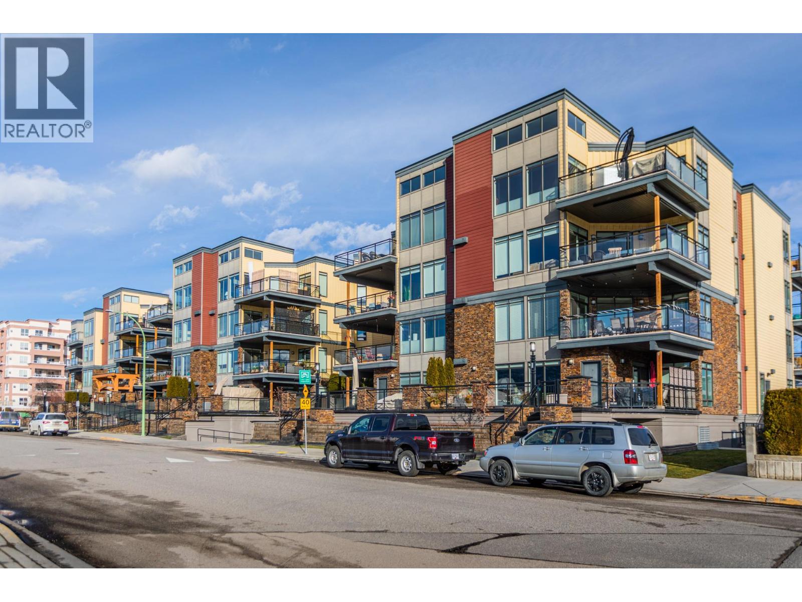 1933 Ambrosi Road Unit# 311, Kelowna, British Columbia  V1Y 4S1 - Photo 2 - 10374254