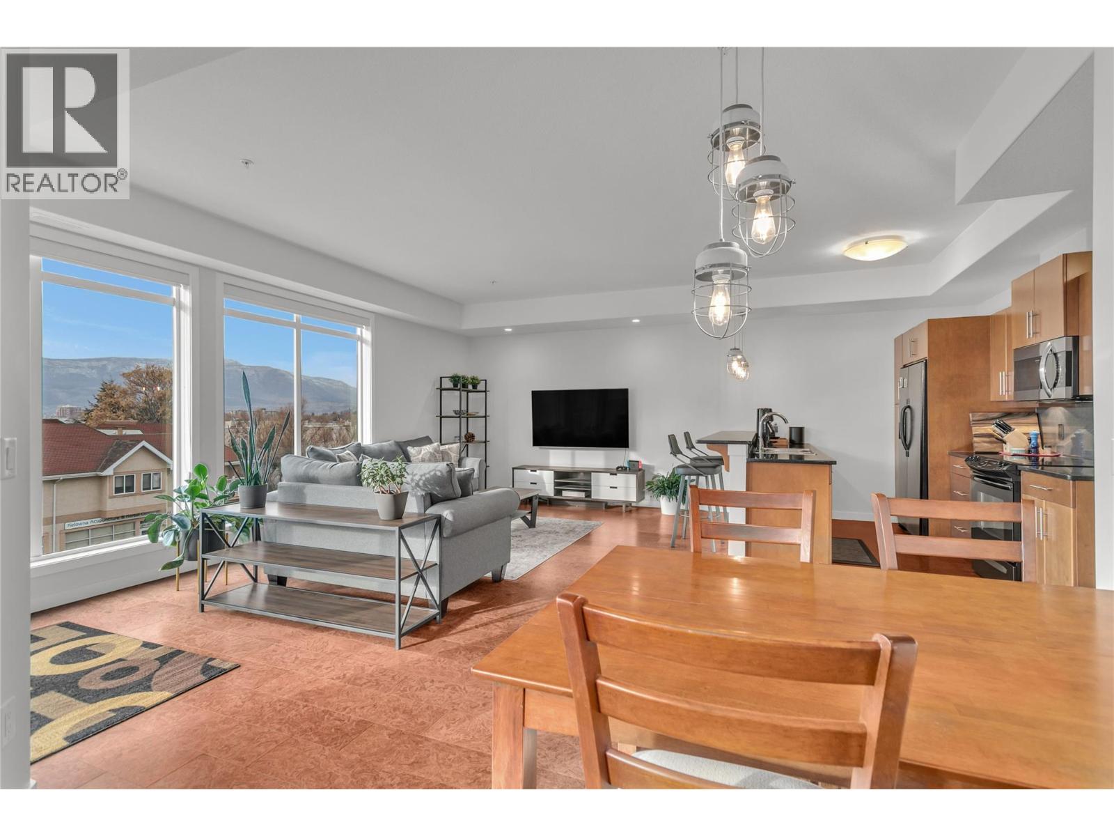 1933 Ambrosi Road Unit# 311, Kelowna, British Columbia  V1Y 4S1 - Photo 4 - 10374254