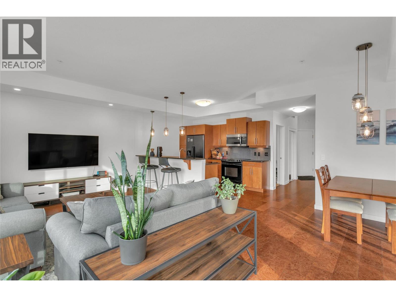 1933 Ambrosi Road Unit# 311, Kelowna, British Columbia  V1Y 4S1 - Photo 8 - 10374254