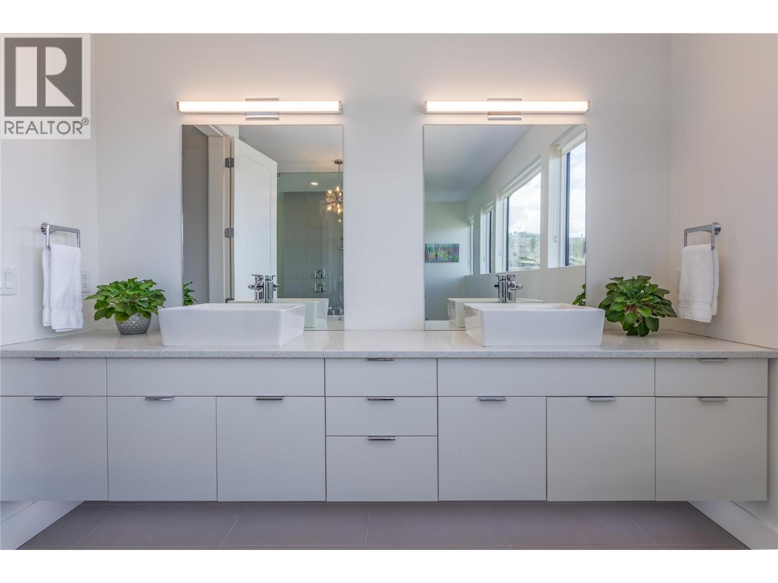 1648 Fawn Run Drive, Kelowna, British Columbia  V1W 5M8 - Photo 45 - 10373619