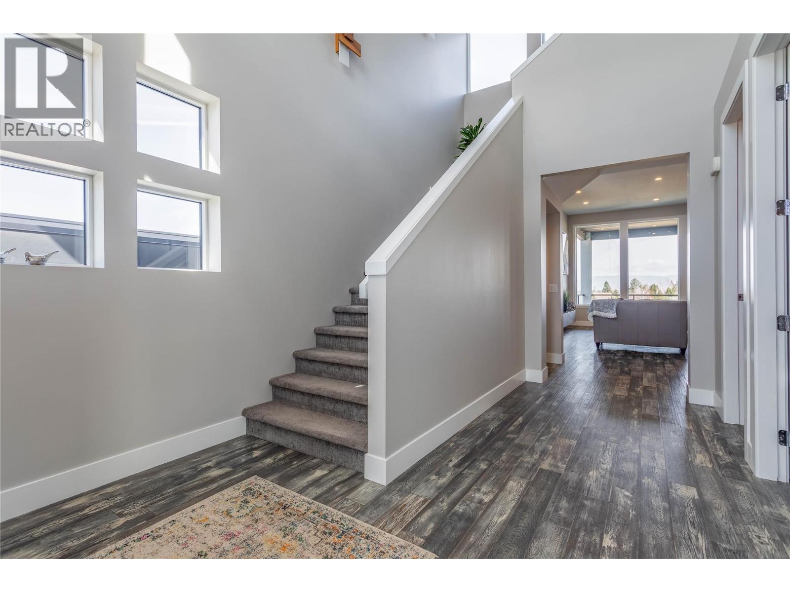 1648 Fawn Run Drive, Kelowna, British Columbia  V1W 5M8 - Photo 6 - 10373619