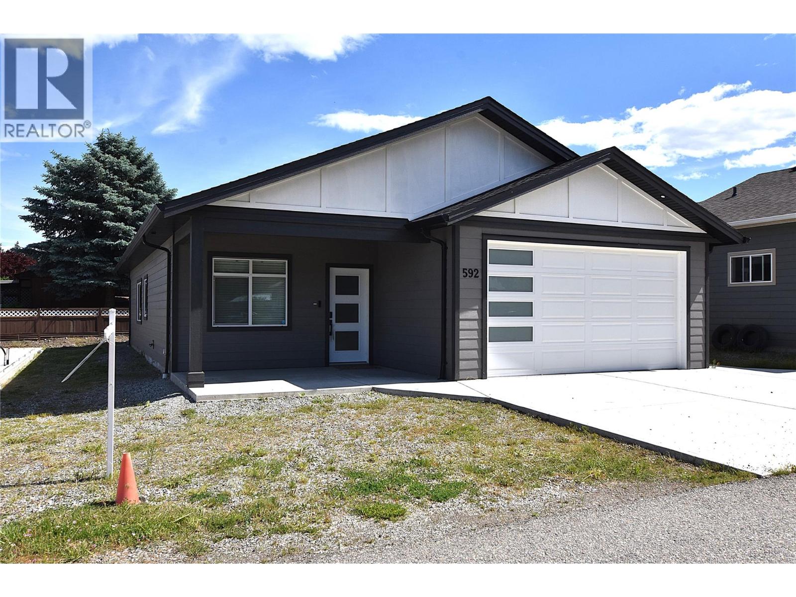 592 Nighthawk Avenue, Vernon, British Columbia  V1H 2A1 - Photo 34 - 10374167