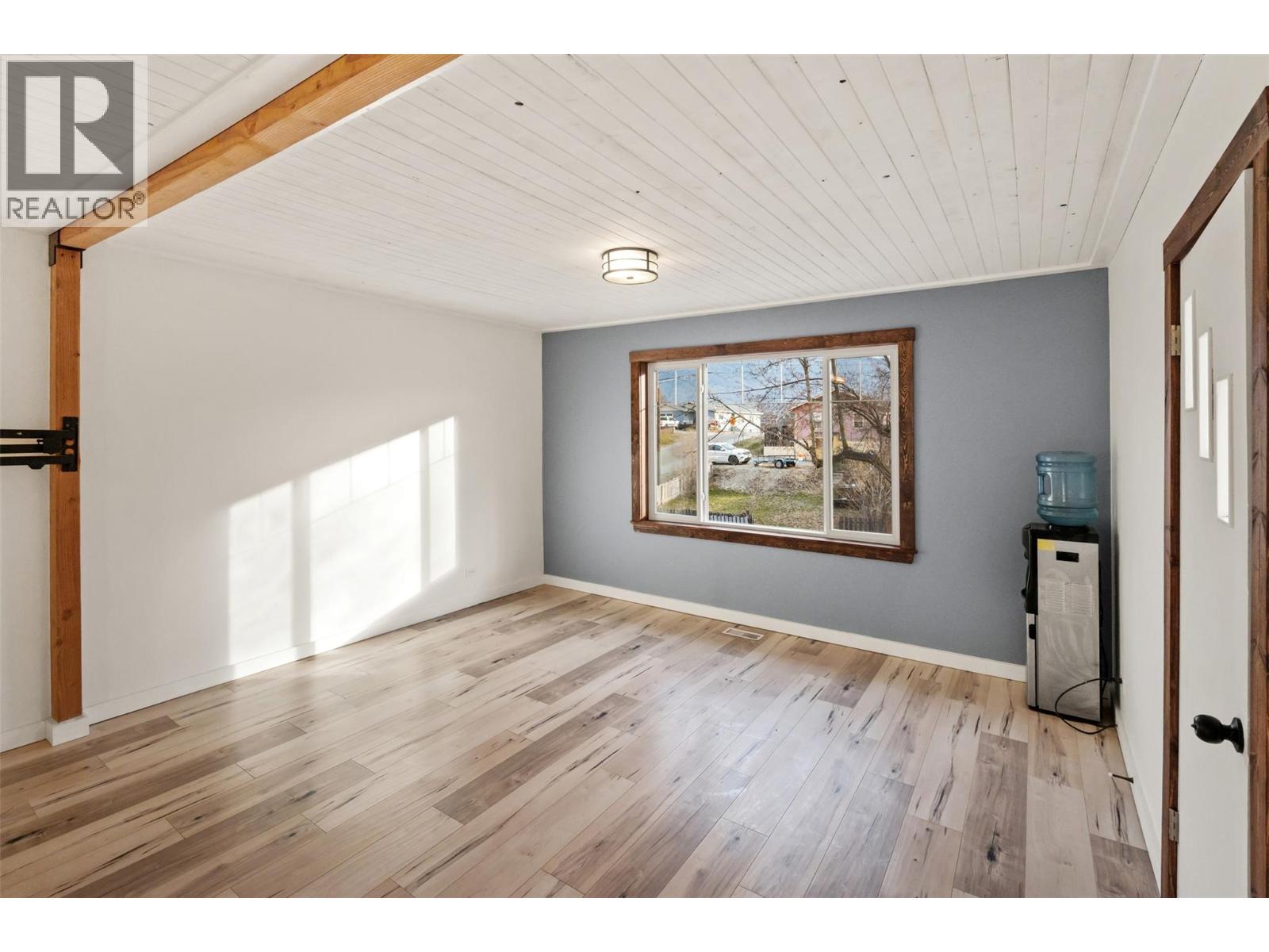 6470 Hollow Street, Oliver, British Columbia  V0H 1T0 - Photo 10 - 10374175