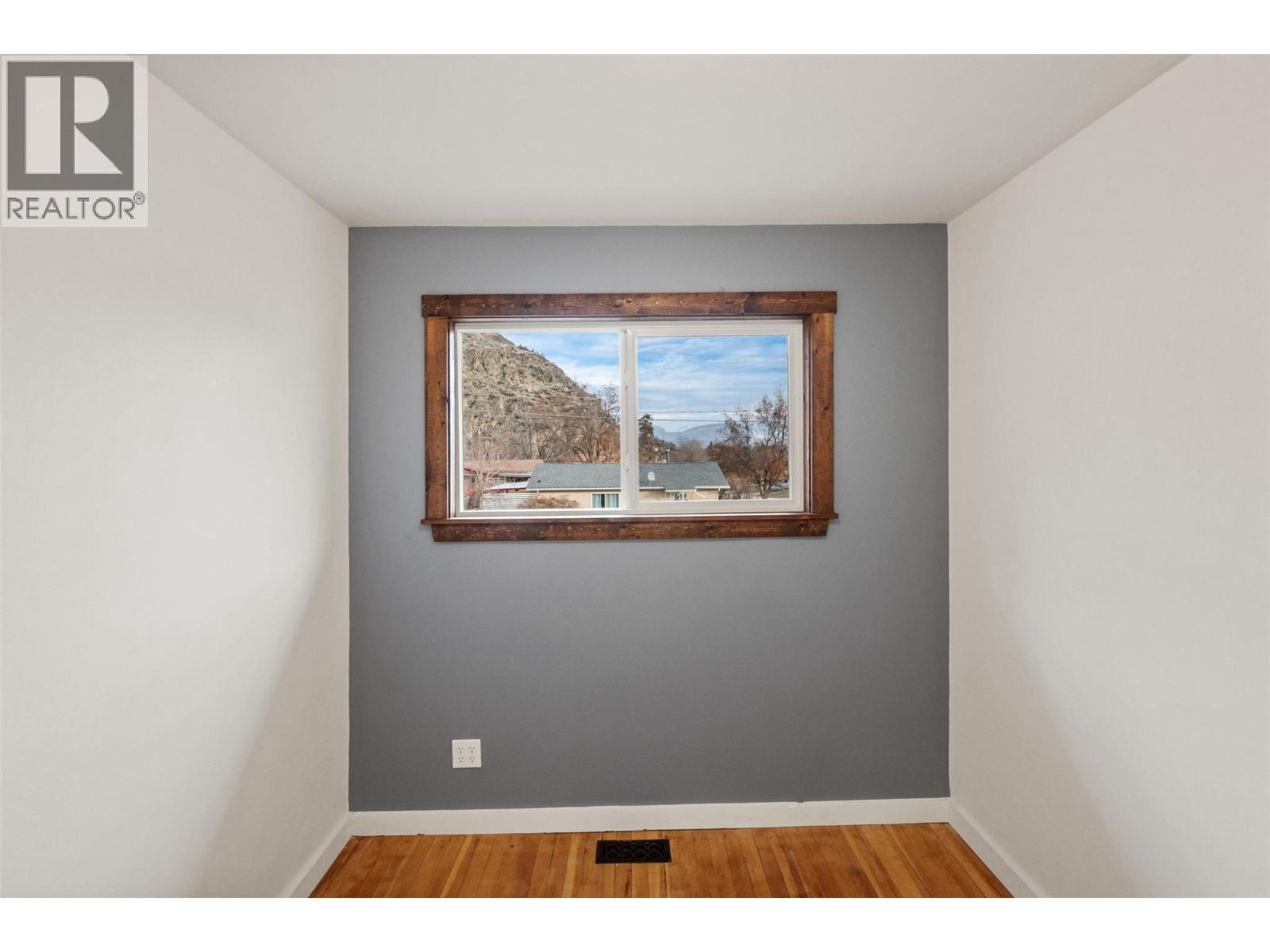 6470 Hollow Street, Oliver, British Columbia  V0H 1T0 - Photo 21 - 10374175