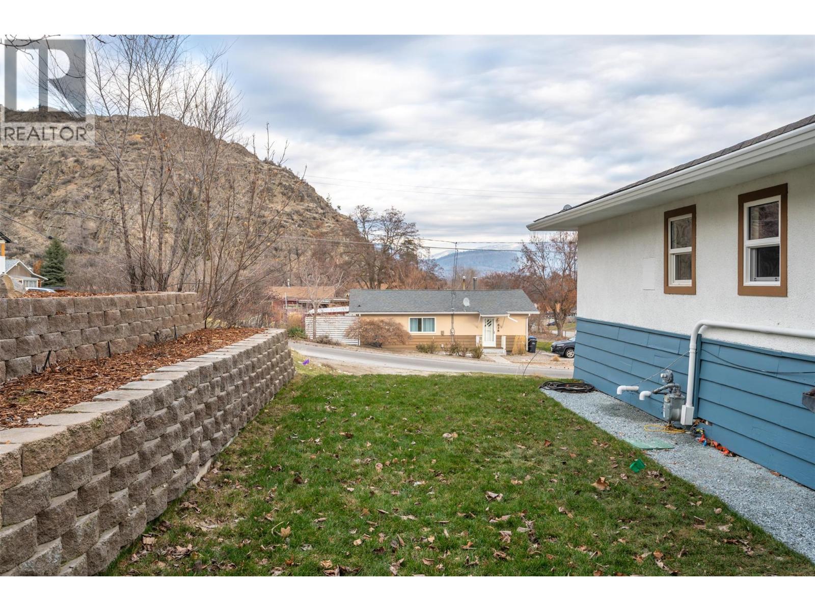 6470 Hollow Street, Oliver, British Columbia  V0H 1T0 - Photo 39 - 10374175