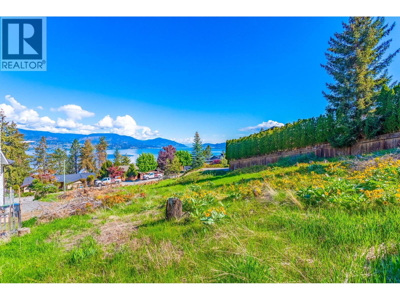 375 Okaview Road, Kelowna, British Columbia  V1W 4K3 - Photo 2 - 10374215