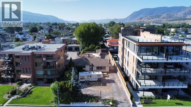 594 Lakeshore Drive, Penticton, British Columbia  V2A 1B9 - Photo 4 - 10373859
