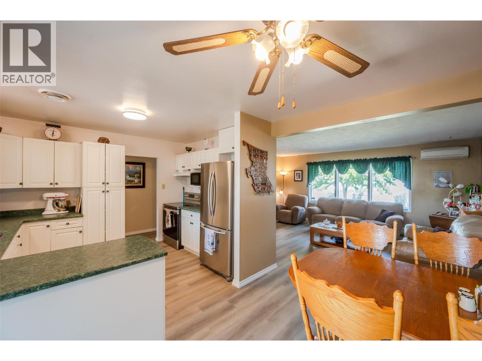 238 Huth Avenue, Penticton, British Columbia  V2A 3A2 - Photo 7 - 10374046