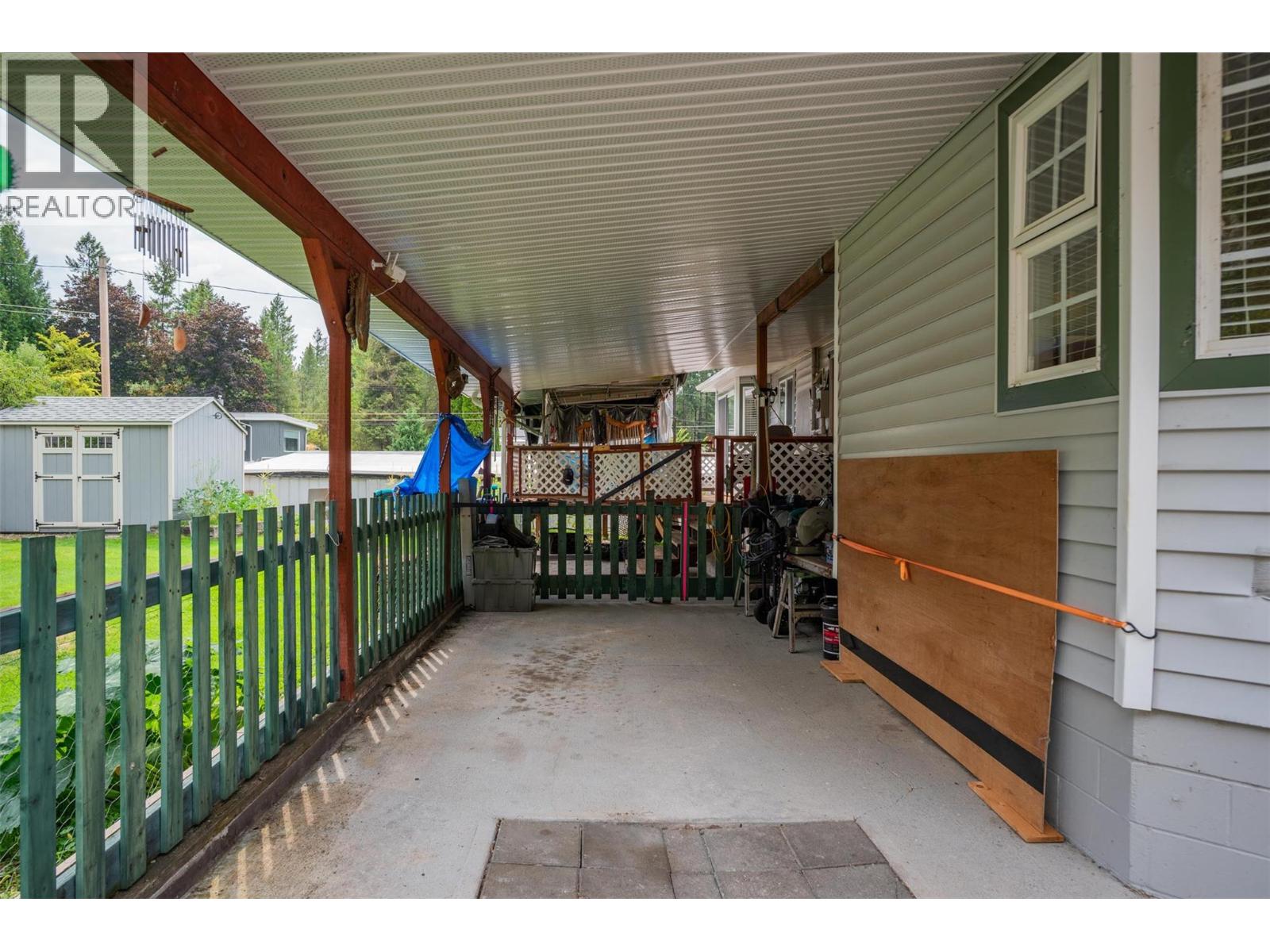 1664 Maida Road, Christina Lake, British Columbia  V0H 1E3 - Photo 32 - 10374273