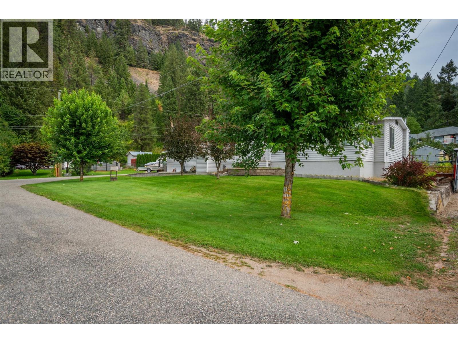 1664 Maida Road, Christina Lake, British Columbia  V0H 1E3 - Photo 47 - 10374273
