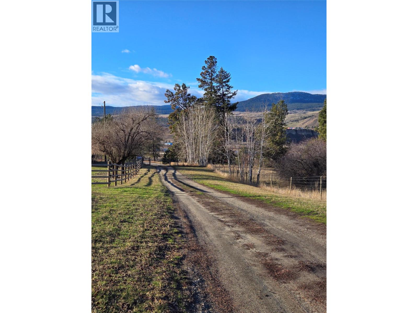 1528 Laveau Road, Kamloops, British Columbia  V0E 2P0 - Photo 4 - 10374061