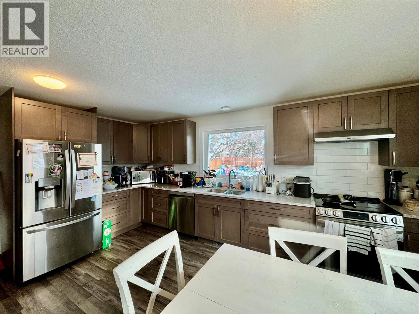 9120 8 Street, Dawson Creek, British Columbia  V1G 3N4 - Photo 6 - 10374331