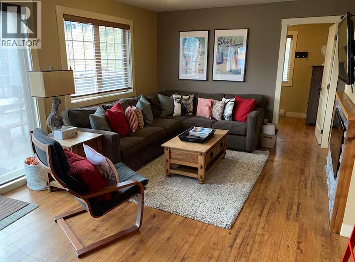 1322 KAUFMANN View Unit# 13, golden, British Columbia