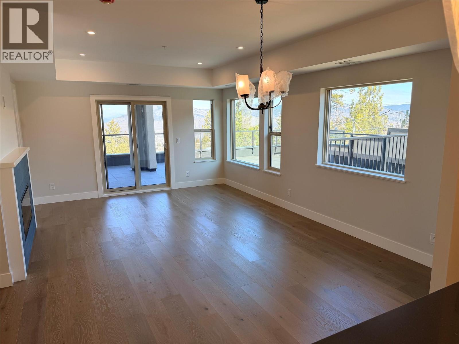 2171 Van Horne Drive Unit# 103, Kamloops, British Columbia  V1S 0E2 - Photo 3 - 10374057