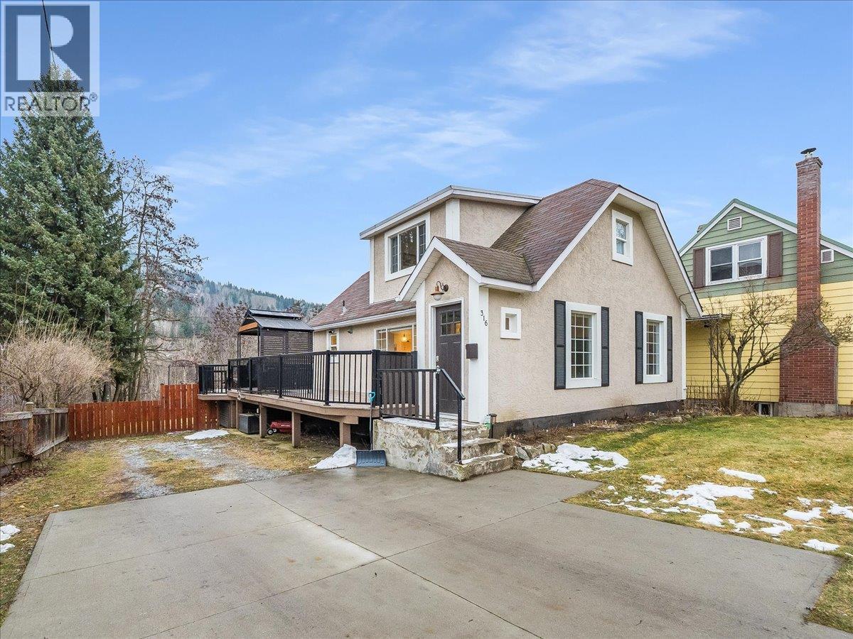 316 Murray Drive, warfield, British Columbia