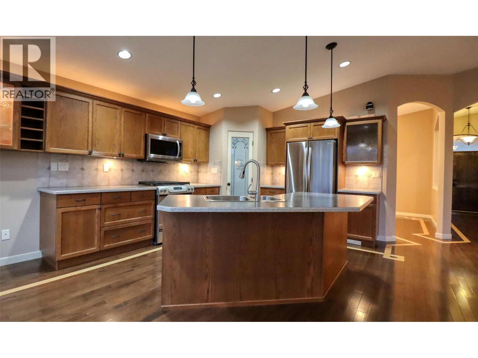 768 Rosewood Crescent, Kamloops, British Columbia  V2H 1S3 - Photo 19 - 10374248