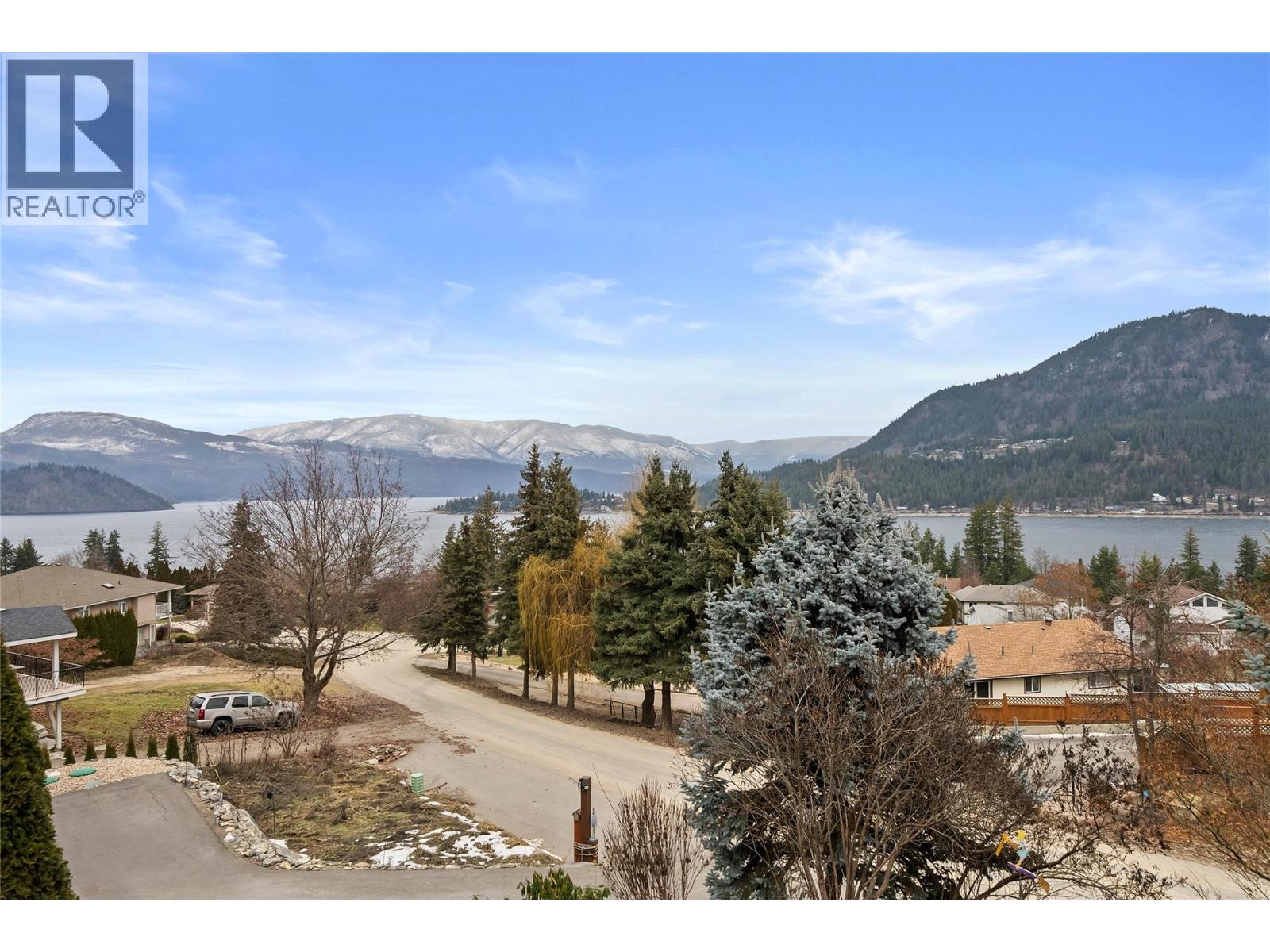 2822 Juniper Crescent, Blind Bay, British Columbia  V0E 1H1 - Photo 2 - 10371819
