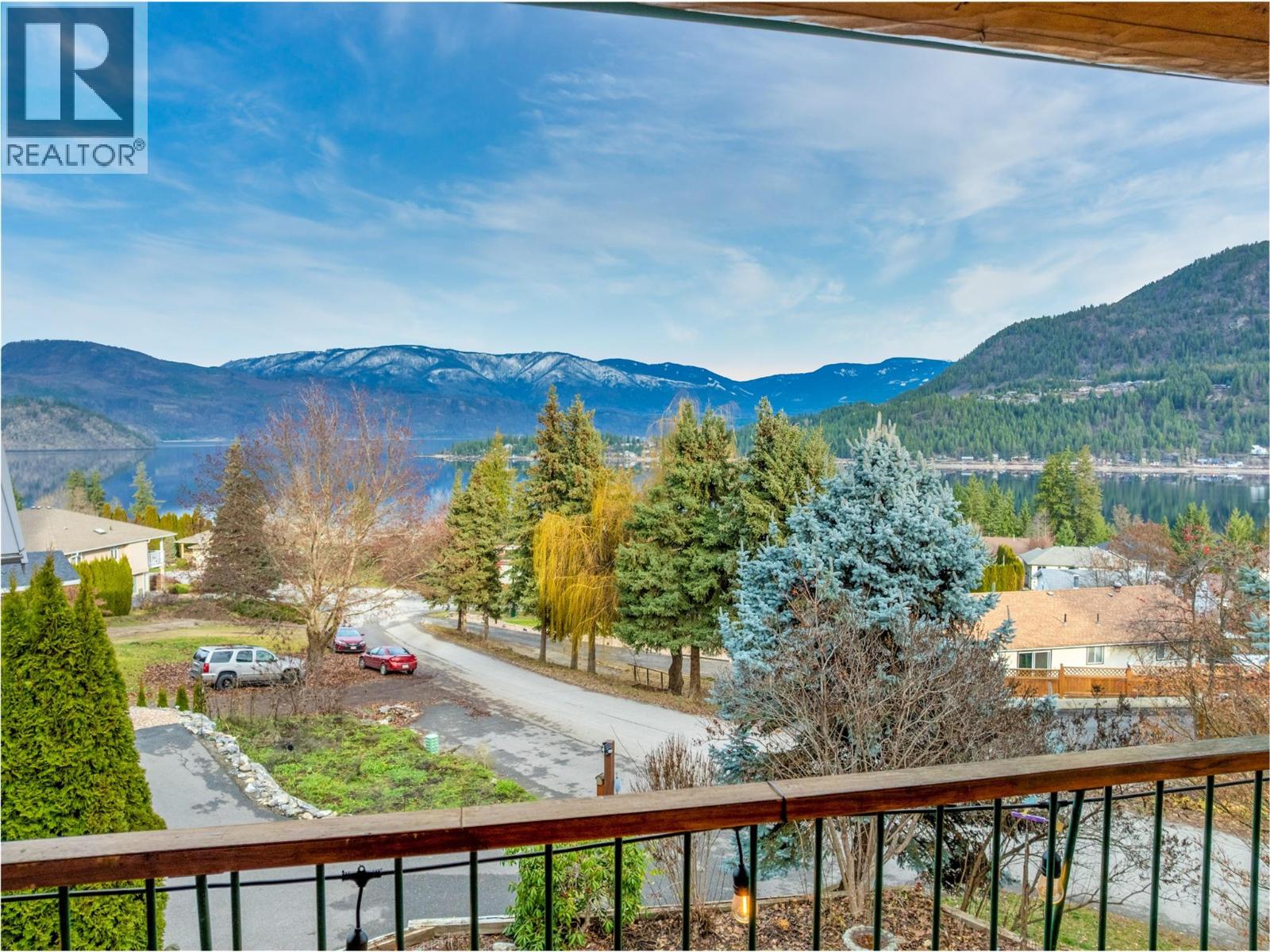 2822 Juniper Crescent, Blind Bay, British Columbia  V0E 1H1 - Photo 4 - 10371819