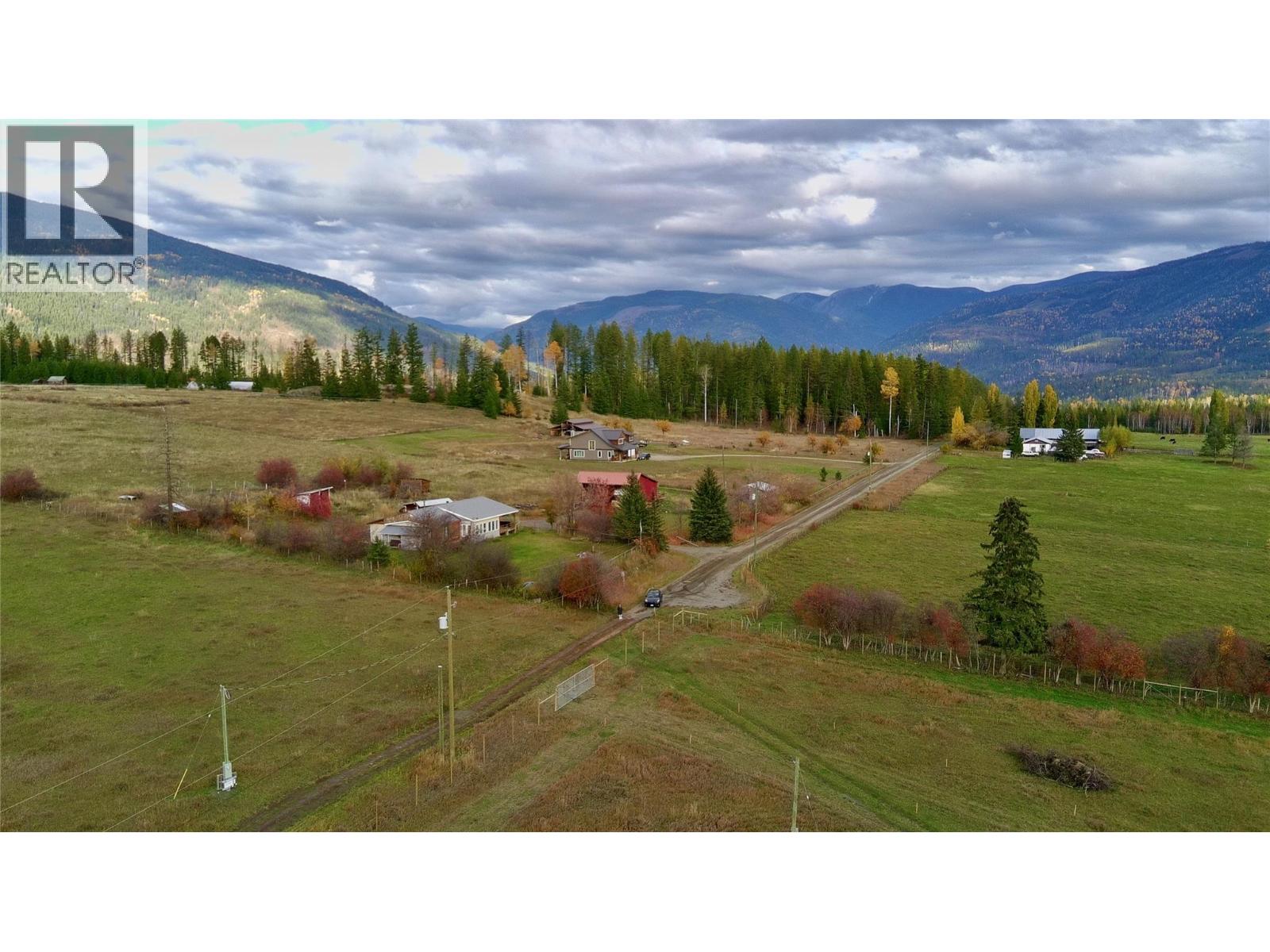 180 Mitchell Road, Cherryville, British Columbia  V0E 2G3 - Photo 29 - 10374230