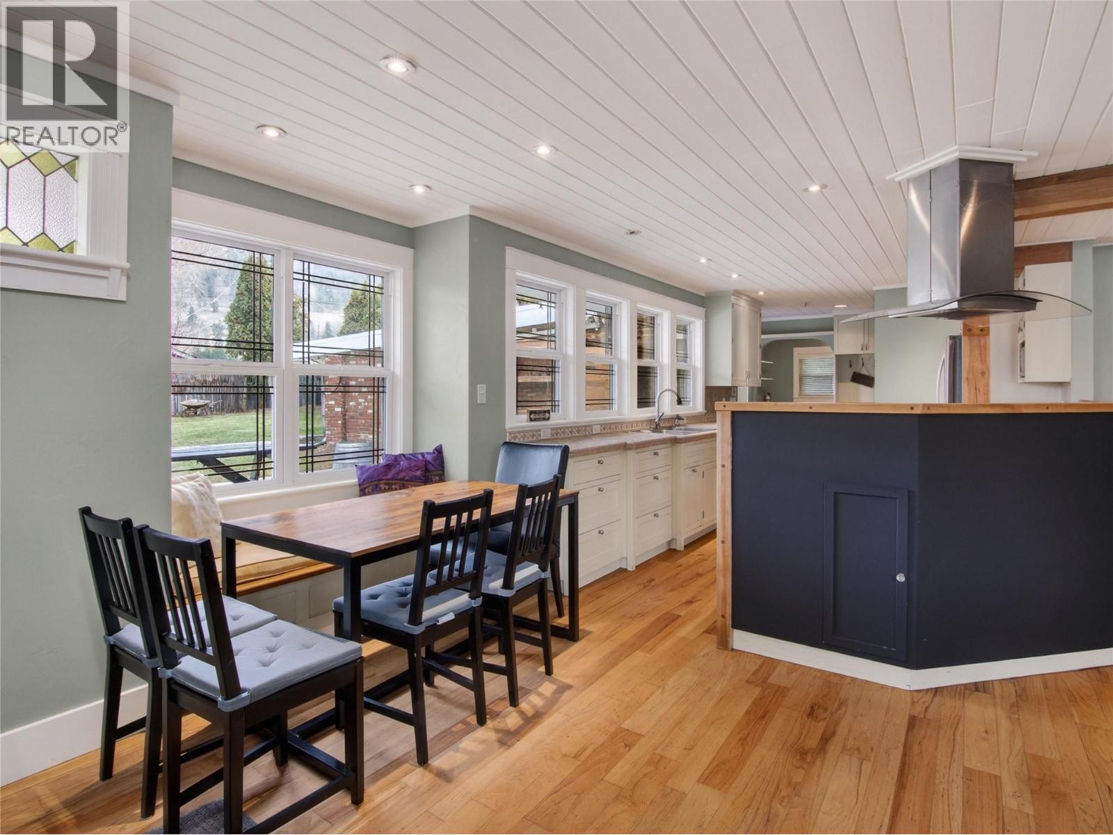 410 Upper Bench Road N, Penticton, British Columbia  V2A 8T4 - Photo 14 - 10374142