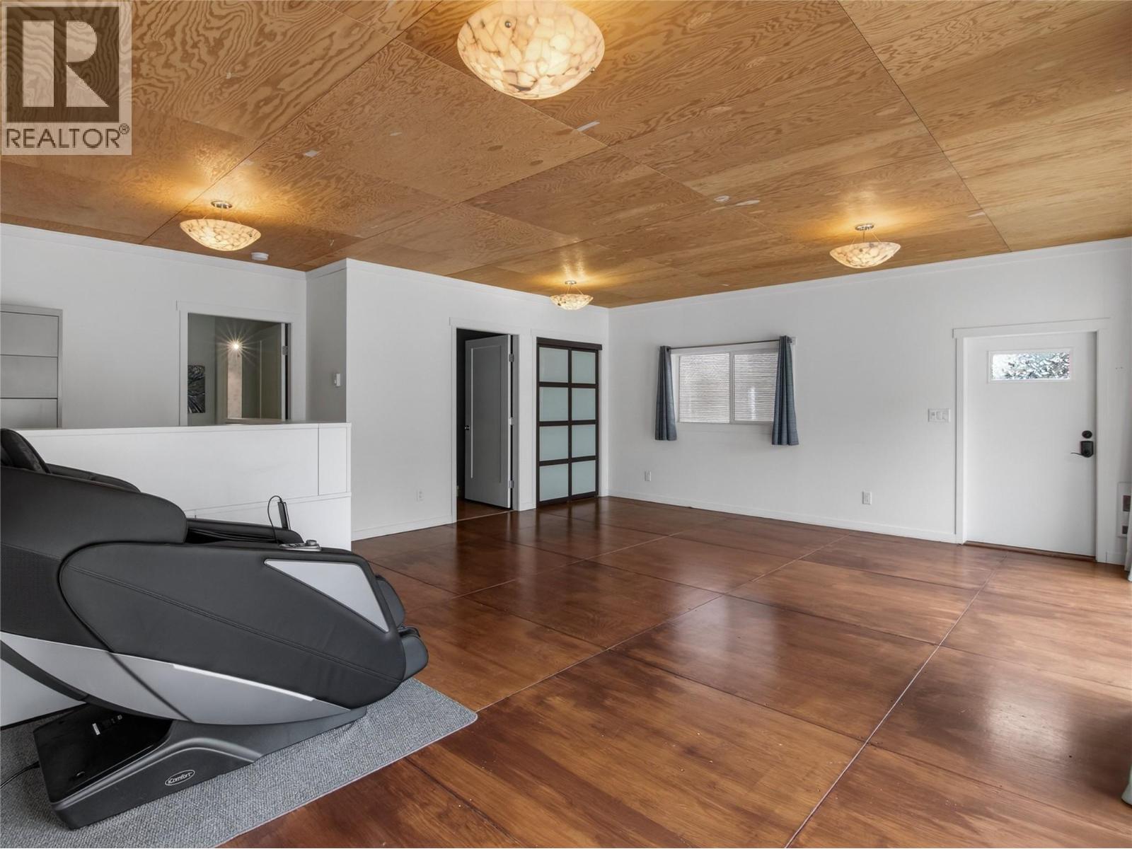 410 Upper Bench Road N, Penticton, British Columbia  V2A 8T4 - Photo 50 - 10374142