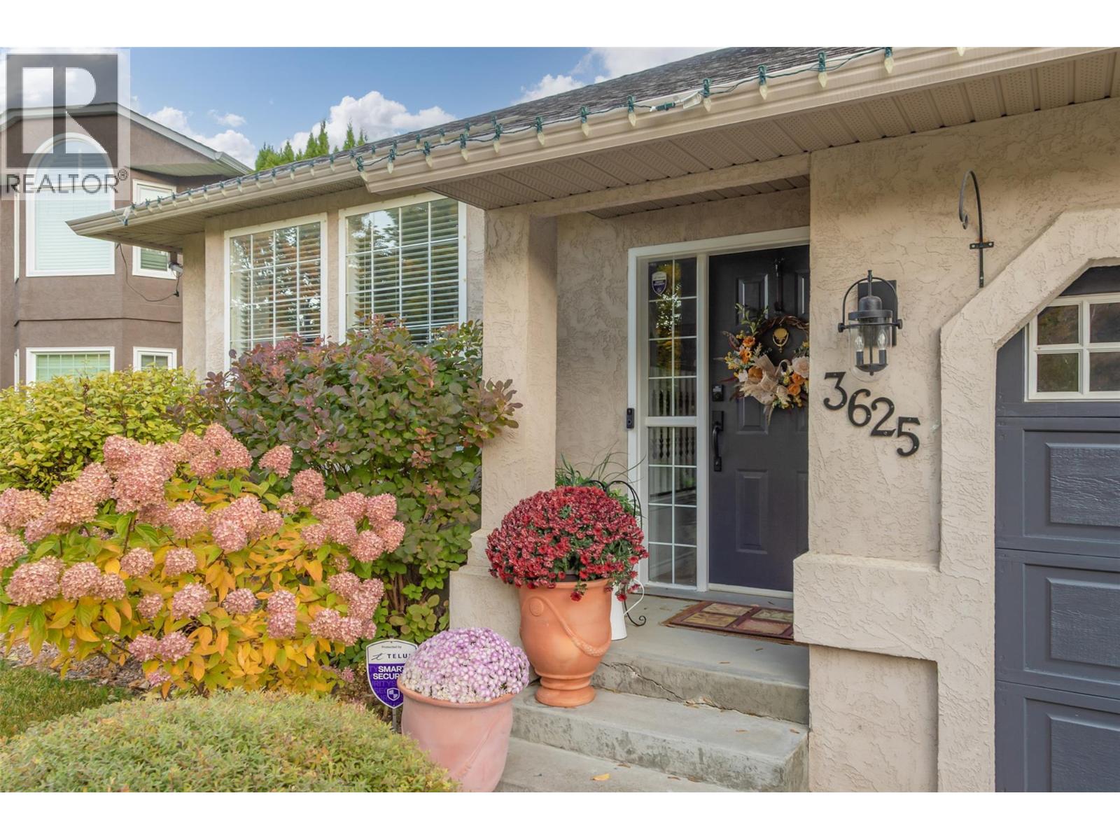 3625 Glen Abbey Court, West Kelowna, British Columbia  V4T 2N1 - Photo 2 - 10374302
