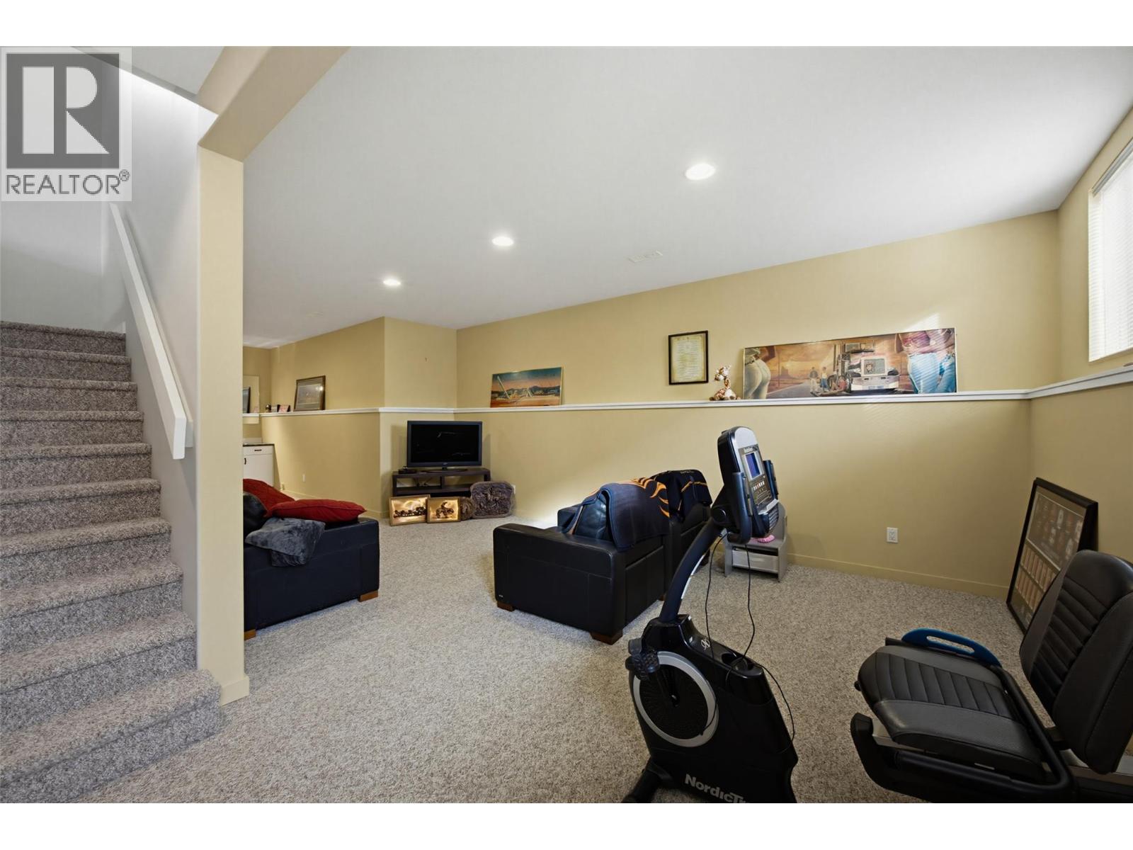 3744 Navatanee Drive, Kamloops, British Columbia  V2H 1S1 - Photo 16 - 10374156