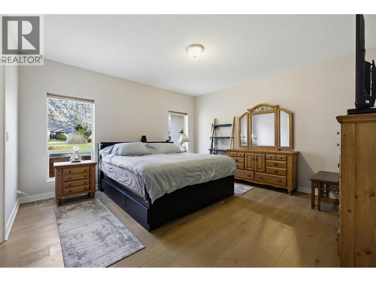 3744 Navatanee Drive, Kamloops, British Columbia  V2H 1S1 - Photo 9 - 10374156