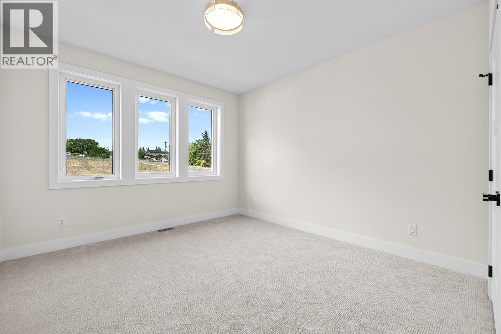 1025 Kitson Court, West Kelowna, British Columbia  V1Z 2G7 - Photo 37 - 10374378