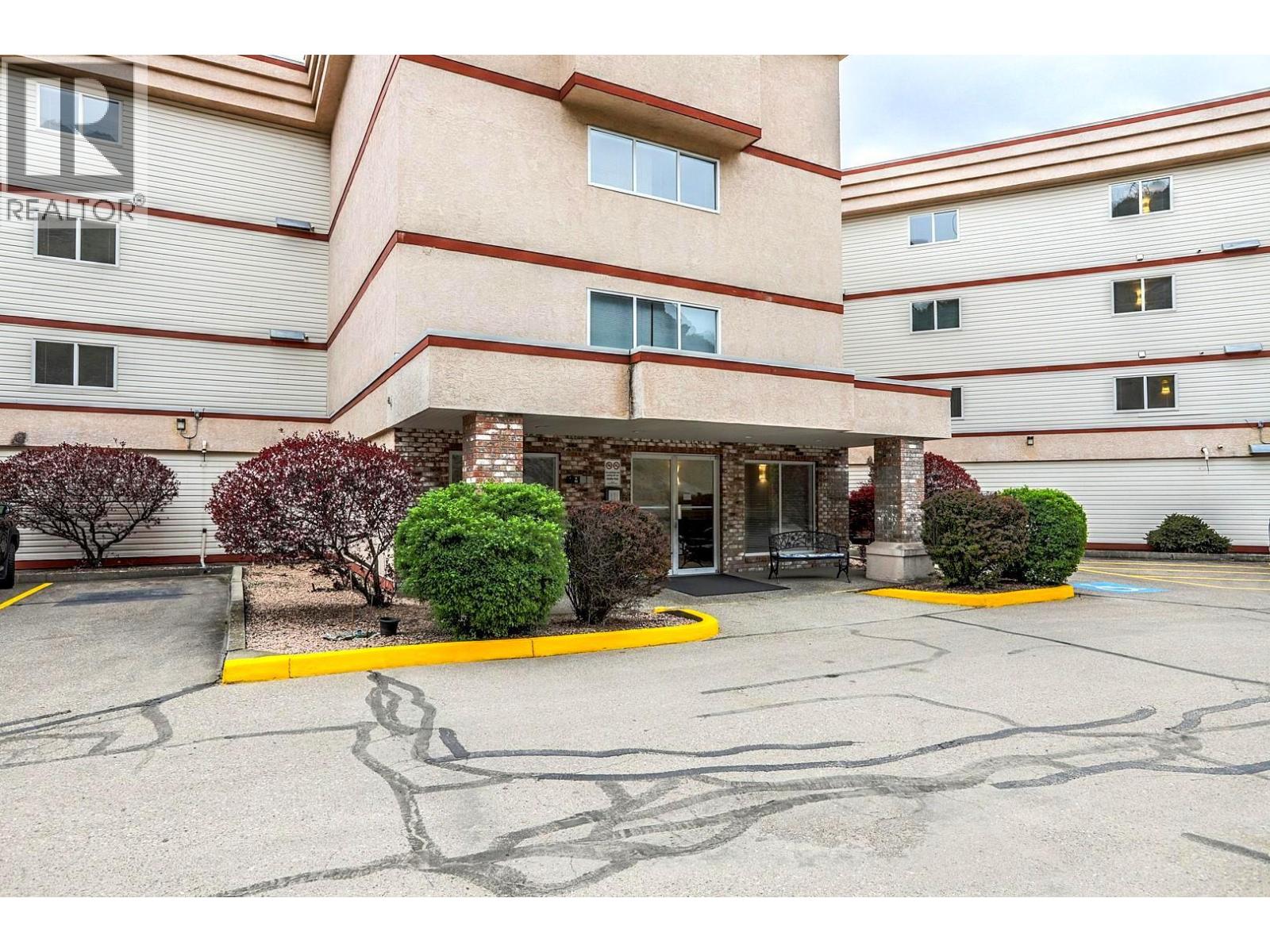 3808 35 Avenue Unit# 302, Vernon, British Columbia  V1T 2T9 - Photo 2 - 10374109