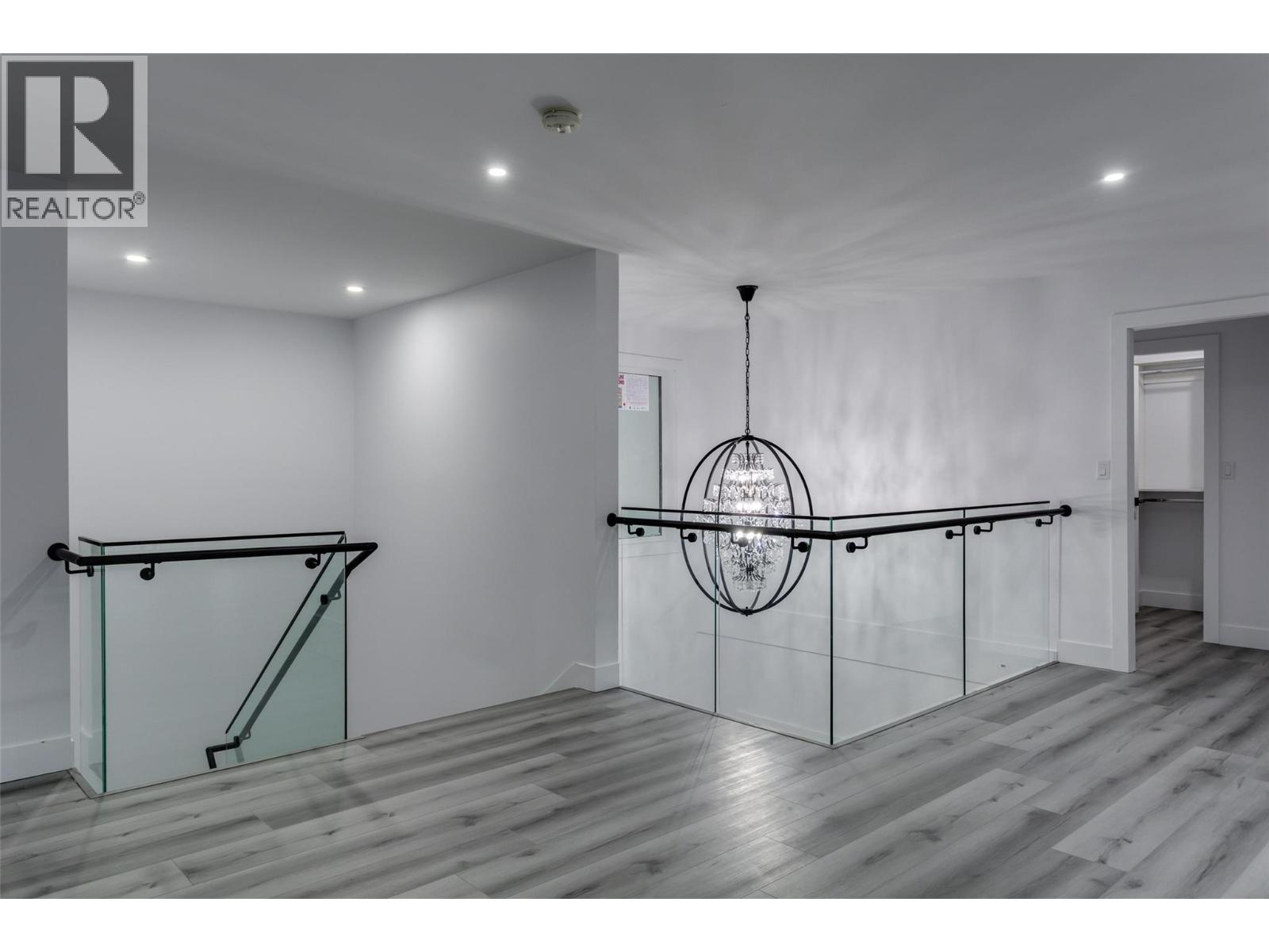 474 Snowsell Street N, Kelowna, British Columbia  V1L 2B3 - Photo 31 - 10373855