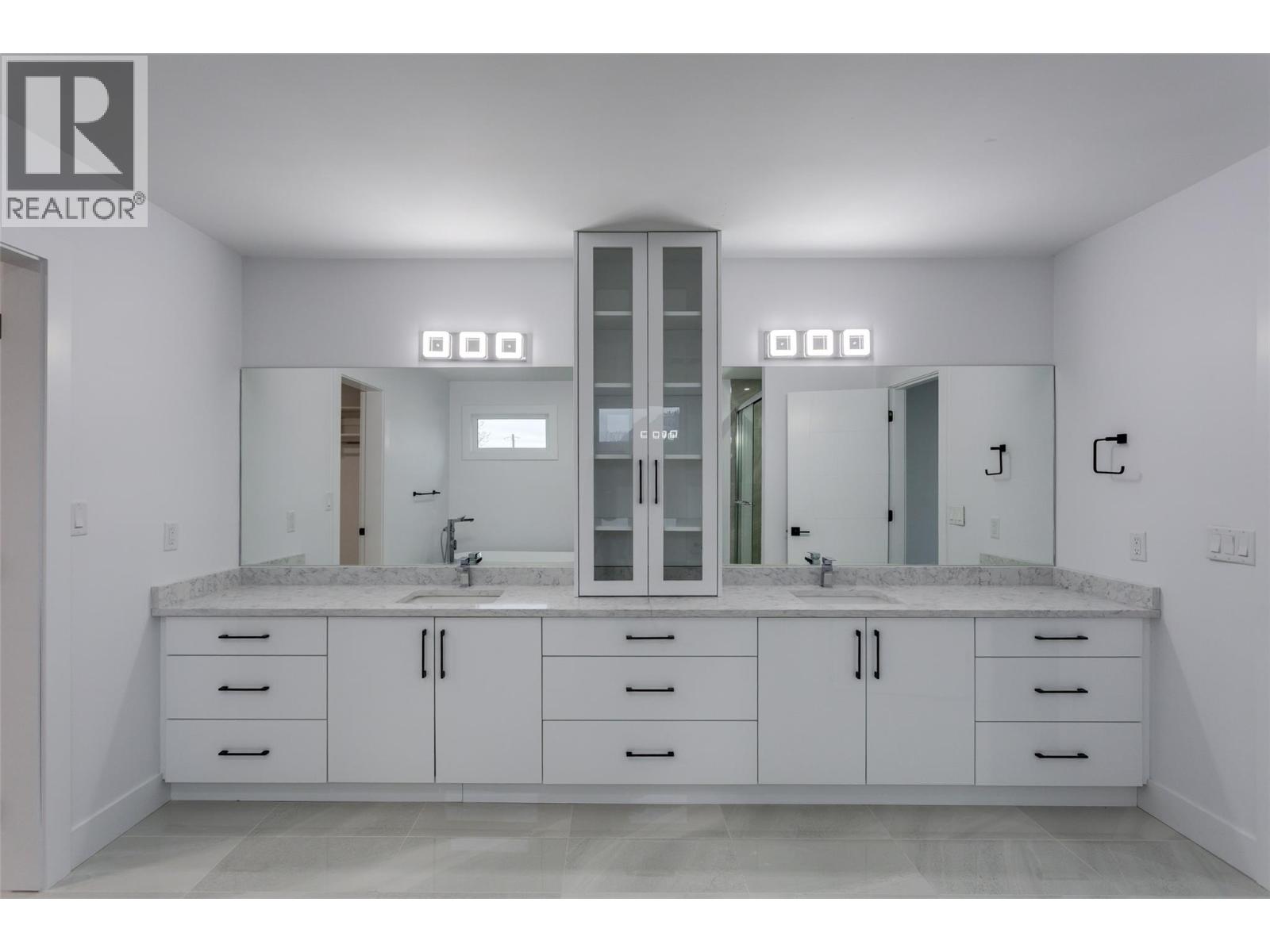 474 Snowsell Street N, Kelowna, British Columbia  V1L 2B3 - Photo 41 - 10373855
